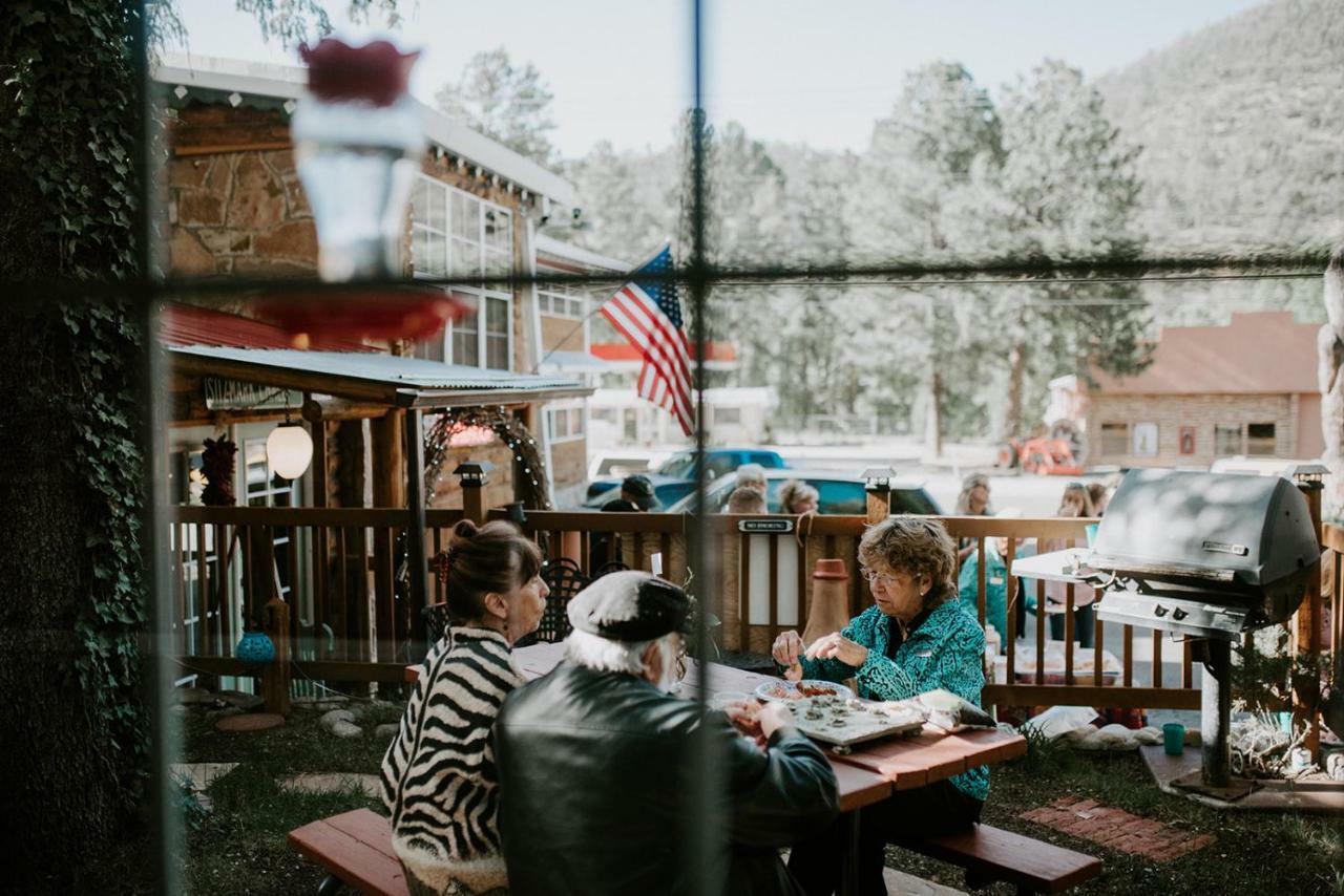 Sitzmark Chalet Inn Ruidoso Buitenkant foto